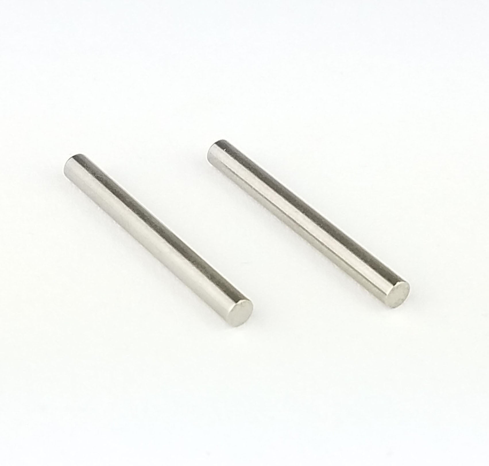 Tit.Rear Outer Hinge pin